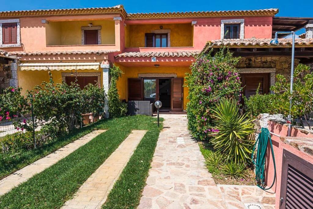 Villa Molly San Teodoro  Exterior foto