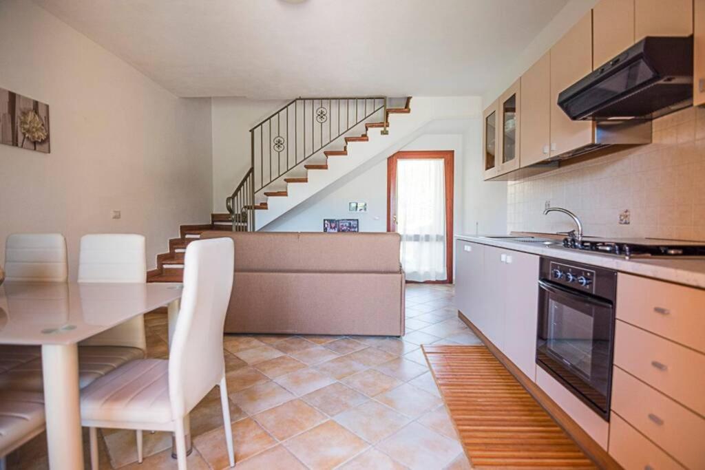 Villa Molly San Teodoro  Exterior foto